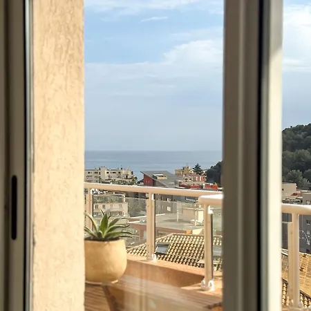 Coquet Avec Le Terrasse Sur Le Apartment Roquebrune-Cap-Martin